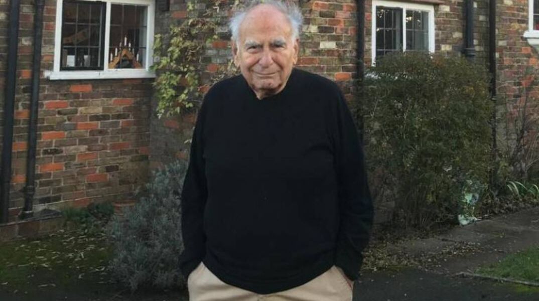 Γκρέγκορι Γκρεγκοριάδης: Πέθανε ο Έλληνας επιστήμονας που άνοιξε τον δρόμο για τα εμβόλια Covid