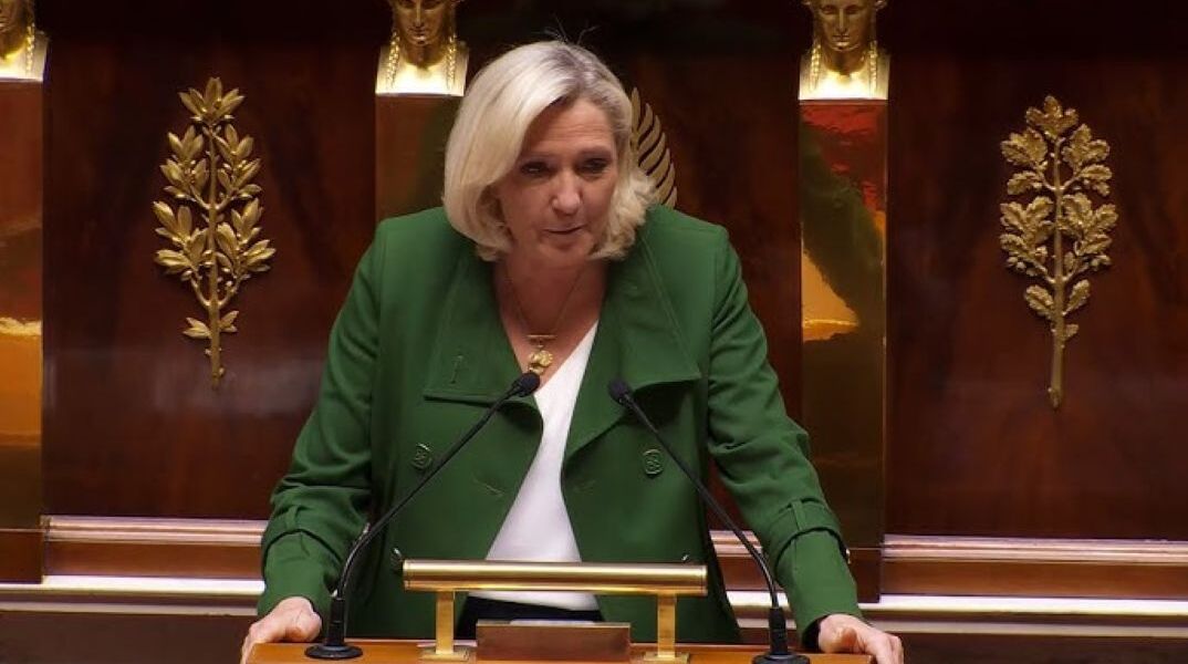 H Μαρίν Λεπέν στο βήμα της γαλλικής Εθνοσυνέλευσης