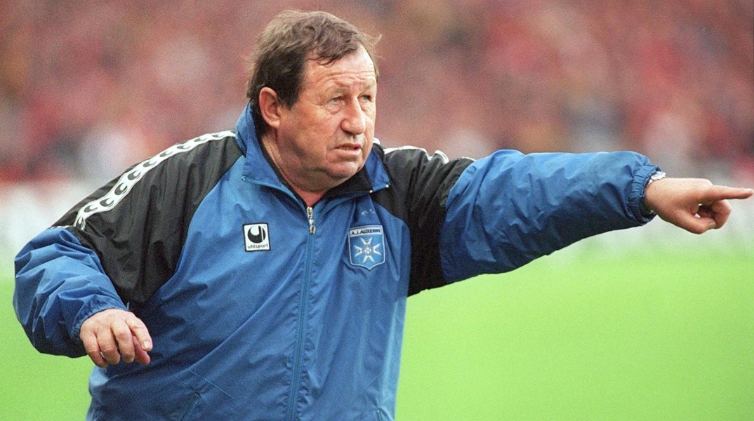 Ο Γάλλος προπονητής ποδοσφαίρου, Γκι Ρου