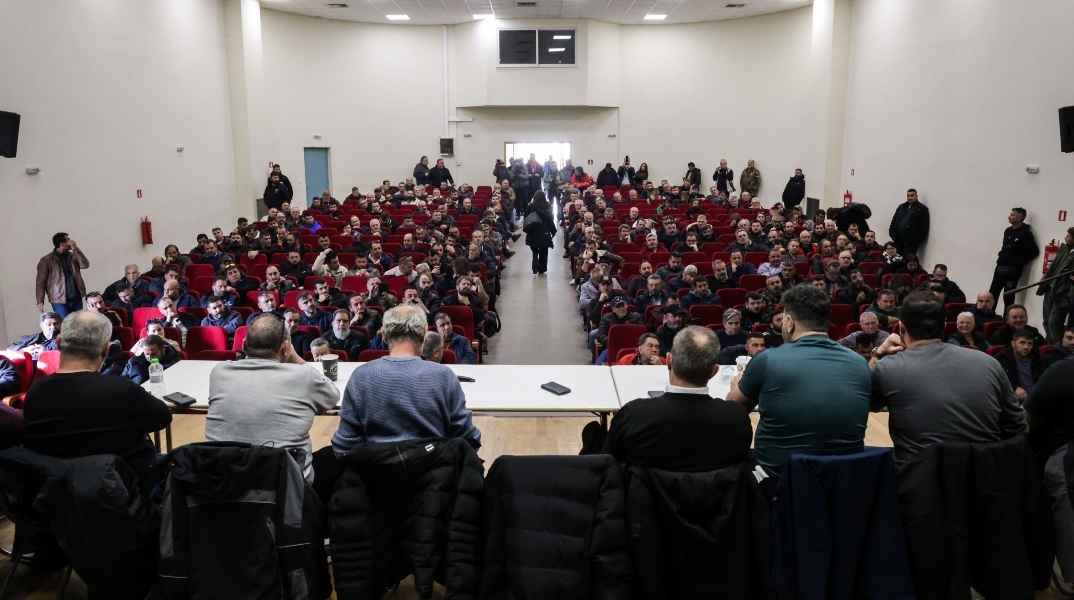 Σύσκεψη της πανελλαδικής επιτροπής αγροτών στη Νίκαια Λάρισας