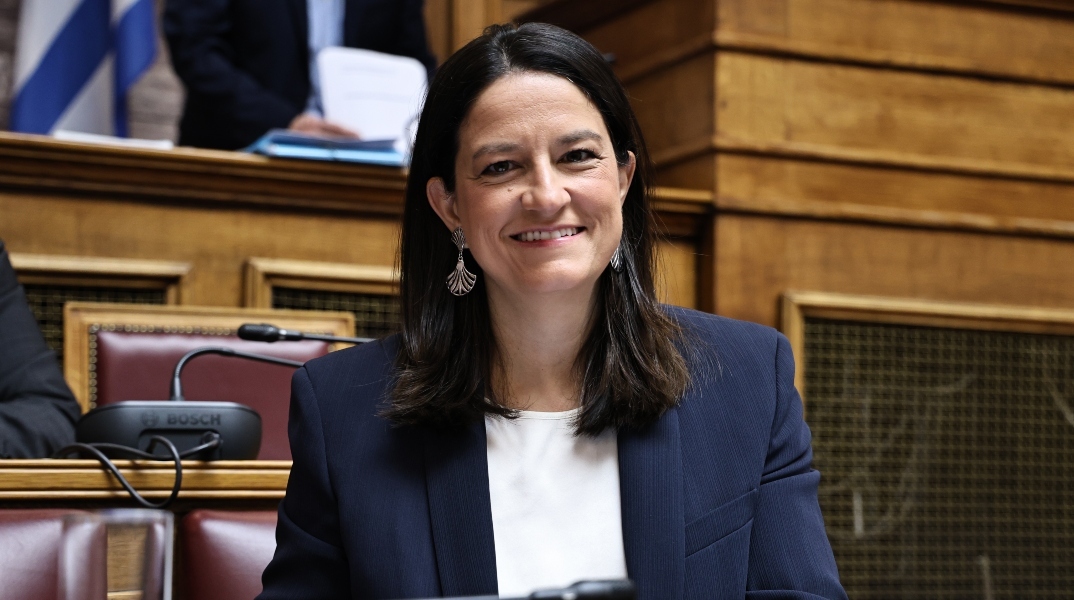 Η υπουργός Εργασίας, Νίκη Κεραμέως