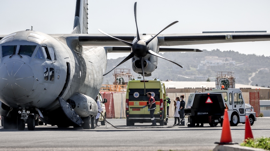 Ναυάγιο στη Χίο: Ξεκίνησε η αεροδιακομιδή των τραυματισμένων παιδιών