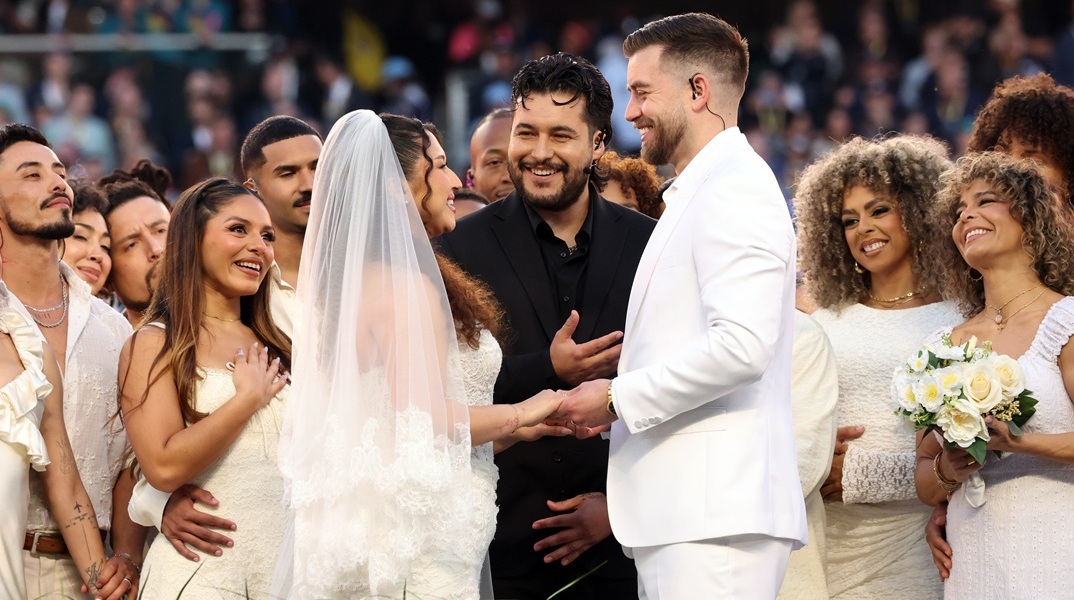 Super Bowl: Και όμως, ο γάμος στο show του Bad Bunny ήταν αληθινός! 