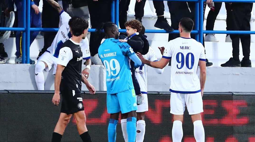 Επεισοδιακά ολοκληρώθηκε το πρώτο ημίχρονο του αγώνα της 21ης στροφής της Stoiximan Super League μεταξύ της Κηφισιάς και του ΟΦΗ στο γήπεδο της Νεάπολης.