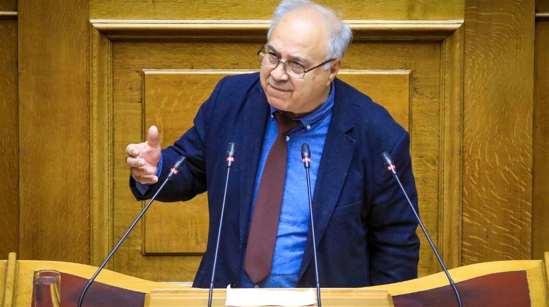 Το ΠΑΣΟΚ διέγραψε τον Παναγιώτη Παρασκευαΐδη μετά τις δηλώσεις για συνεργασίες «με όλους»