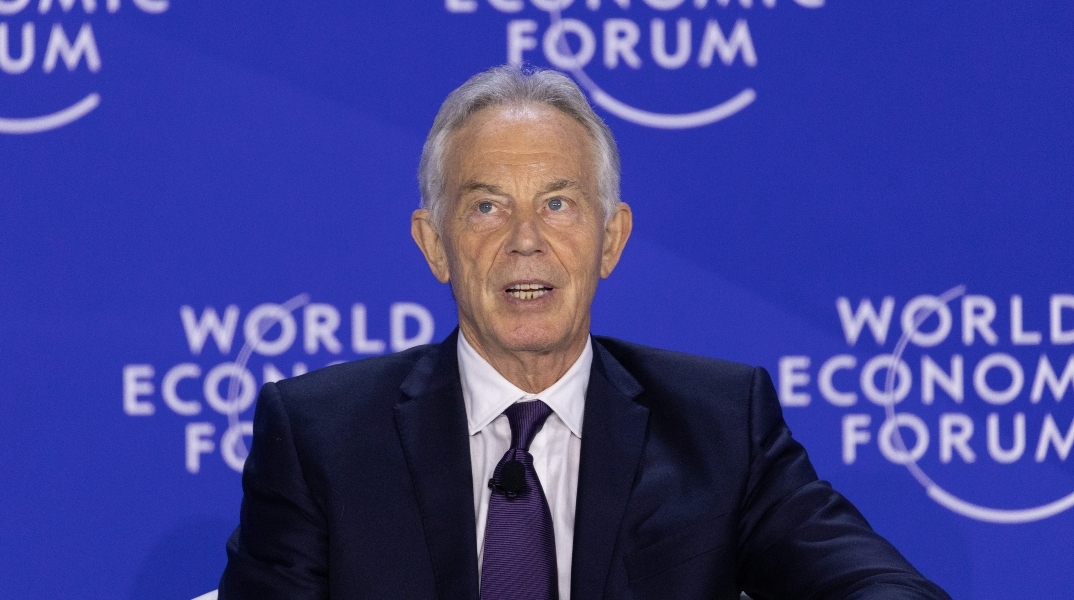 Ο Τόνι Μπλερ στο Παγκόσμιο Οικονομικό Φόρουμ στην Τιαντζίν της Κίνας