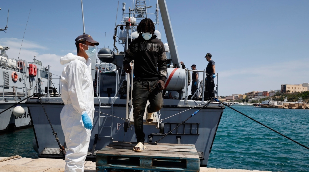 Ιταλία, μεταναστες