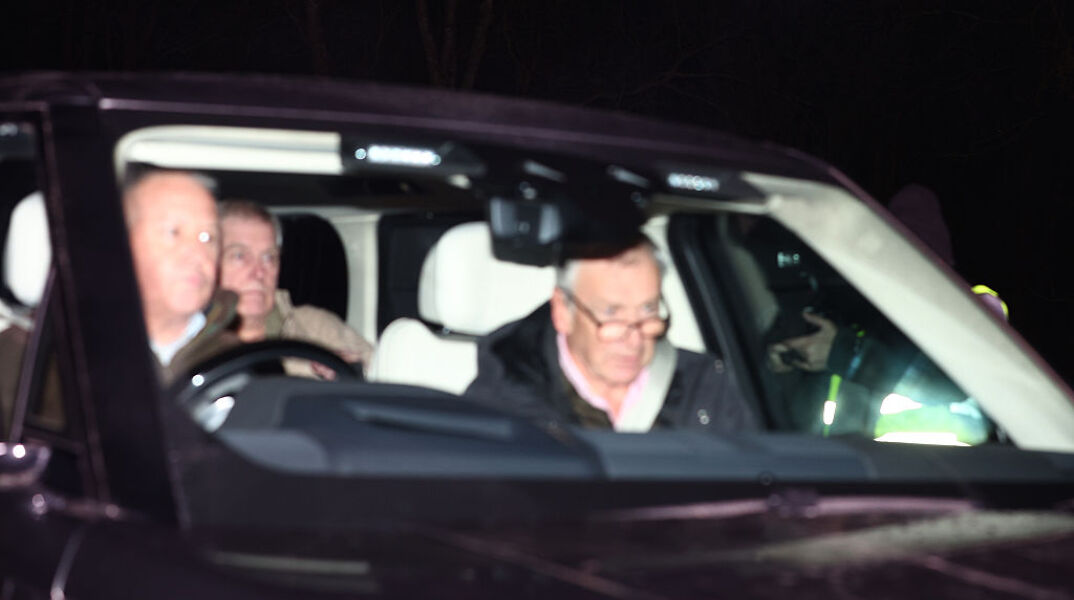 Ο πρίγκιπας Άντριου  προσωρινά ελεύθερος; Αποχώρησε από το αστυνομικό τμήμα μετά τη σύλληψη