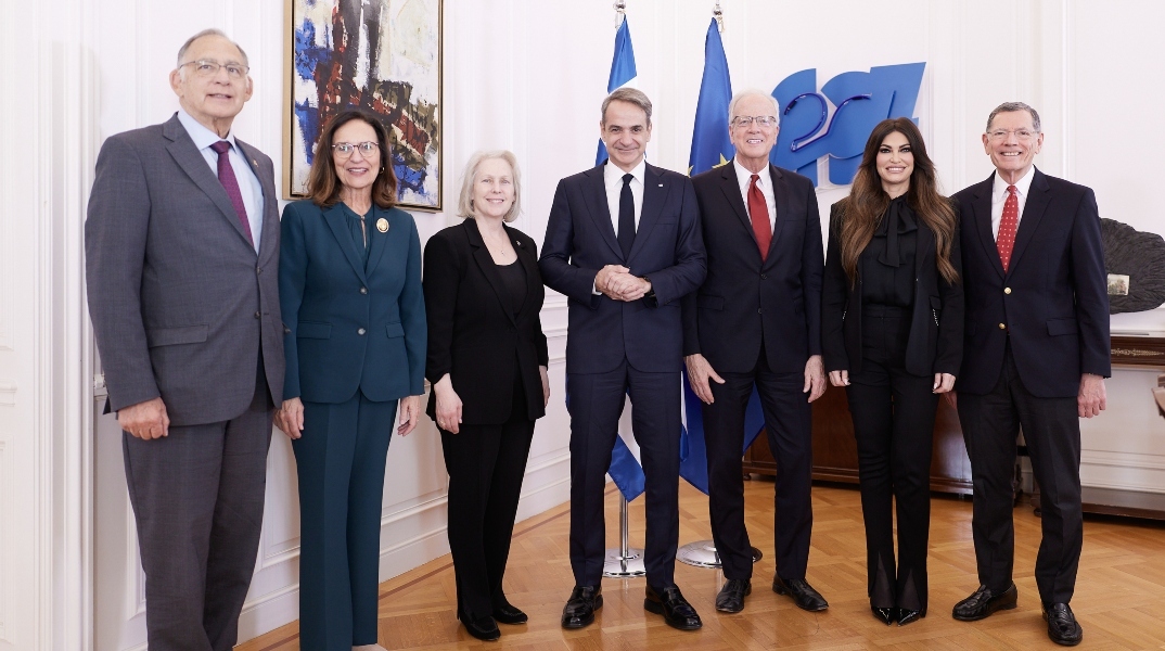 Συνάντηση του πρωθυπουργού Κυριάκου Μητσοτάκη με αντιπροσωπεία του Κογκρέσου των ΗΠΑ, στο Μέγαρο Μαξίμου