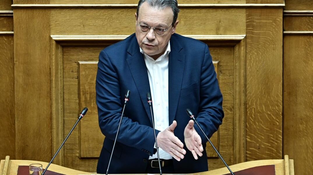 Ο Σωκράτης Φάμελλος