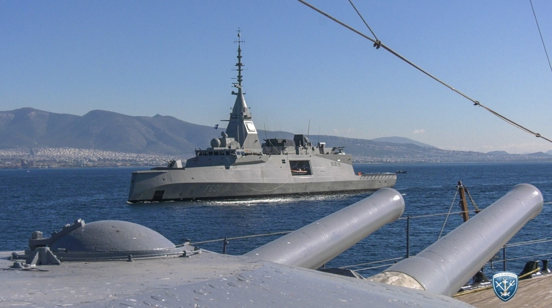 Η φρεγάτα "Κίμων" στο Ναύσταθμο Σαλαμίνας