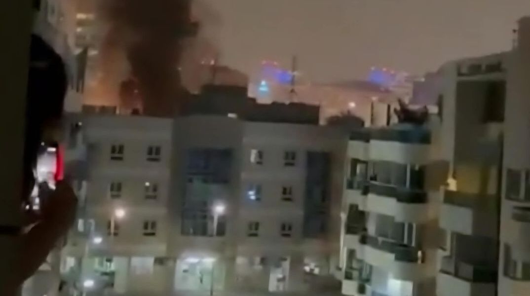Στις φλόγες το αμερικανικό προξενείο στο Ντουμπάι - Επίθεση με ιρανικό drone