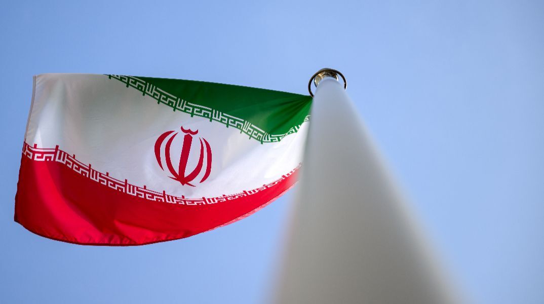 Λόρδος Πόλακ στην Athens Voice:  Η Τεχεράνη πυρήνας αποσταθεροποίησης και η ελπίδα για μια νέα ισορροπία