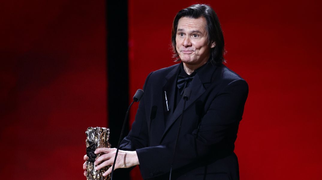 Ήταν ο Τζιμ Κάρεϊ ή κάποιος σωσίας του; Τα Σεζάρ απαντούν στις θεωρίες συνωμοσίας