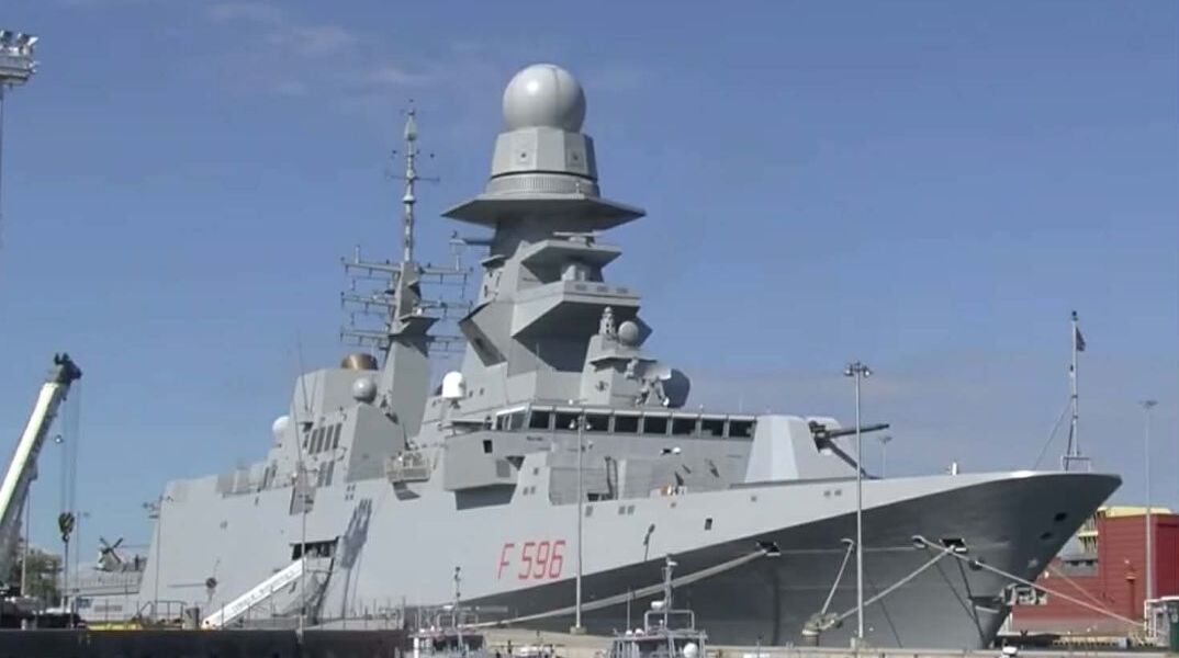 Η ιταλική φρεγάτα «Federico Martinengo»