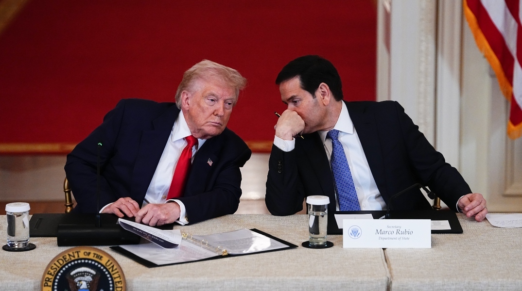 Ο πρόεδρος των ΗΠΑ, Ντόναλντ Τραμπ με τον ΥΠΕΞ, Μάρκο Ρούμπιο