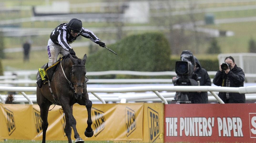 Τσέλτεναμ: Τέσσερις θάνατοι αλόγων στο μεγαλύτερο φεστιβάλ ιπποδρομιών της Βρετανίας
