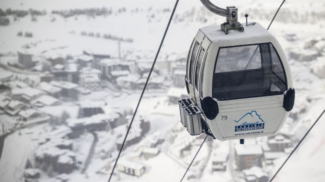 Τραγωδία σε θέρετρο της Ελβετίας - Έπεσε καμπίνα τελεφερίκ με έναν επιβάτη