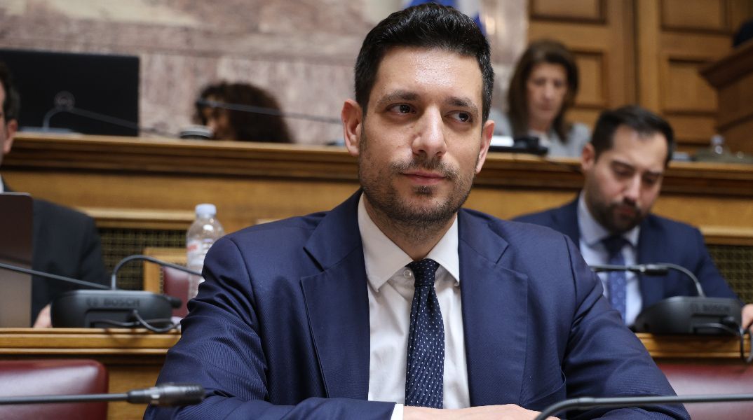 Κυρανάκης: Ο Θ. Λυμπερόπουλος εκπροσωπεί εισαγωγείς οχημάτων εσωτερικής καύσης και «μαντράδων»