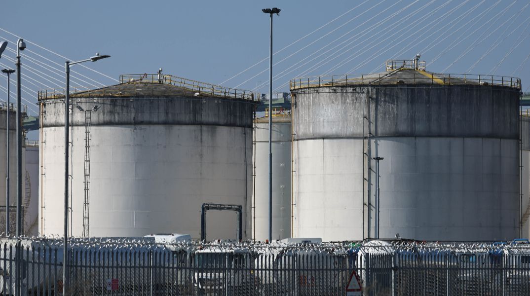 Στόχος ιρανικής πυραυλικής επίθεσης έγινε διυλιστήριο στη Χάιφα