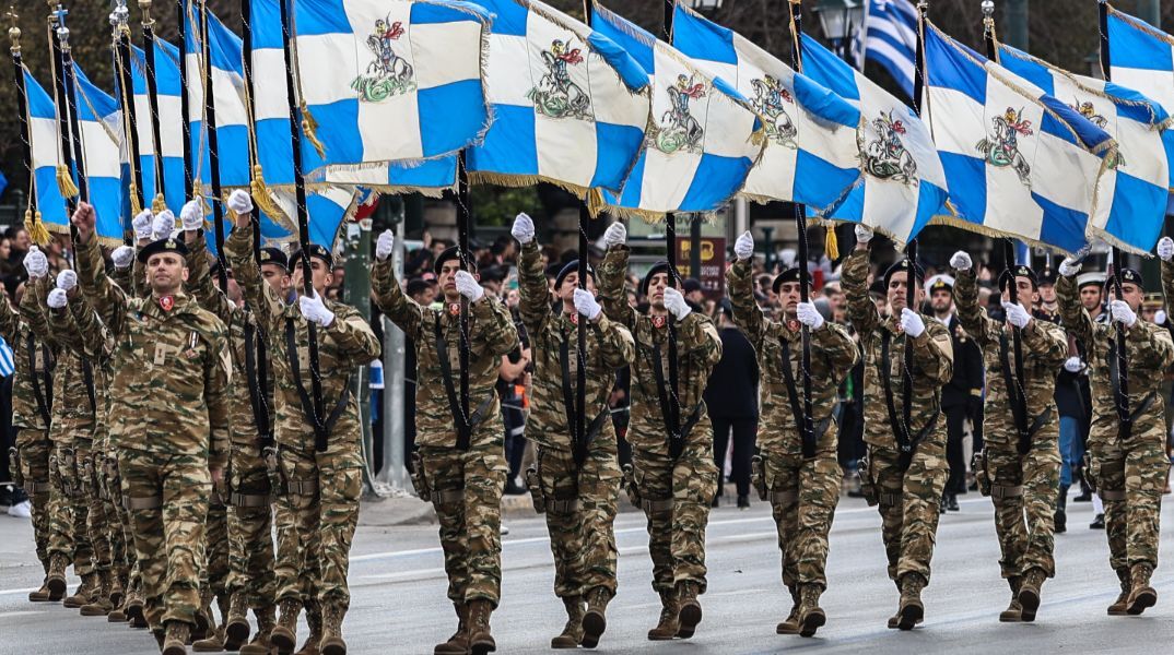 25 εικόνες από τη μεγάλη στρατιωτική παρέλαση της Αθήνας για την 25η Μαρτίου