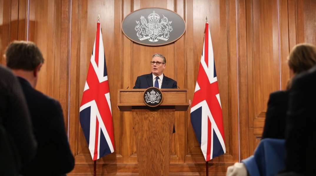 Κερ Στάρμερ: Αυτός δεν είναι δικός μας πόλεμος. Δεν θα εμπλακούμε