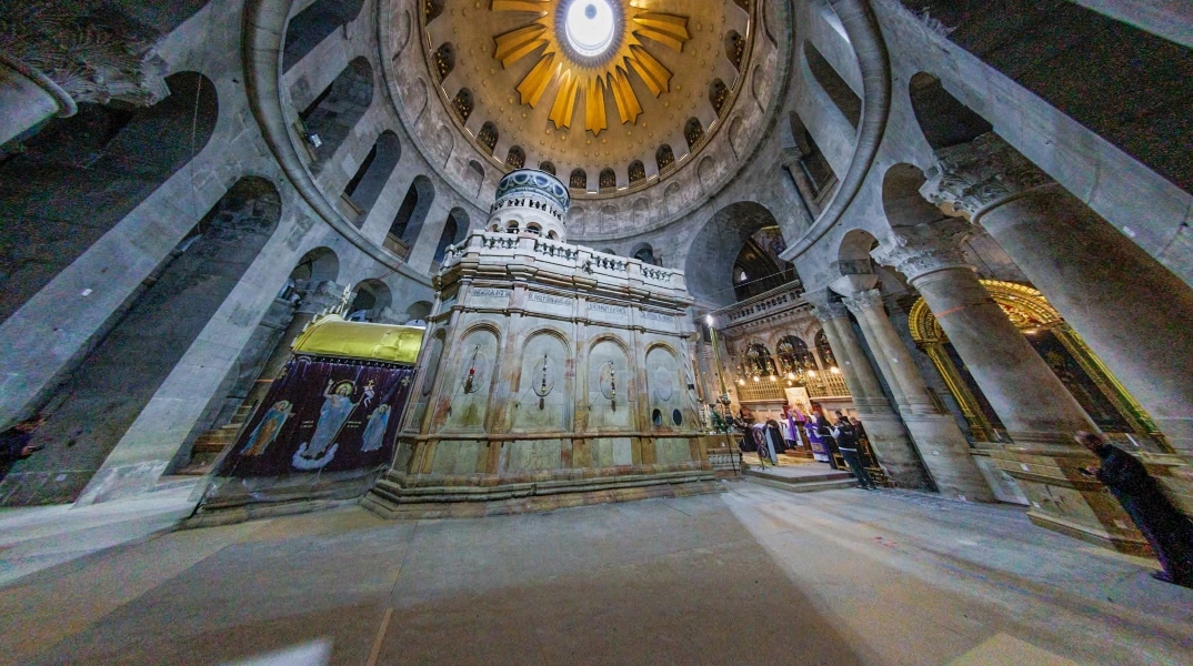 Χωρίς πιστούς η λειτουργία στον Πανάγιο Τάφο από τον Λατίνο Πατριάρχη