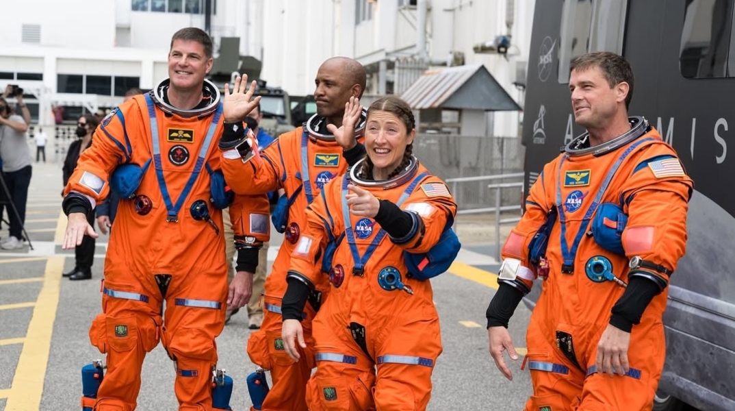 «Γράψατε ιστορία – Είστε πρωτοπόροι»: Τα συγχαρητήρια Τραμπ προς τους αστροναύτες του Artemis II