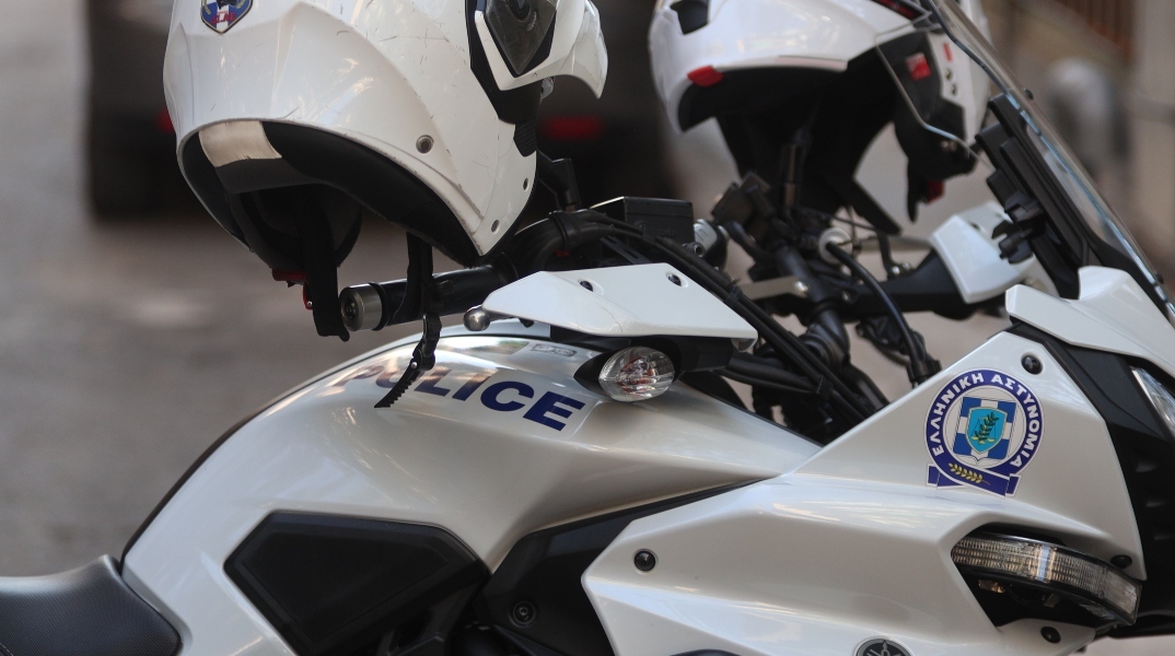Διακοπή κυκλοφορίας στην Ομόνοια εξαιτίας ύποπτου αντικειμένου