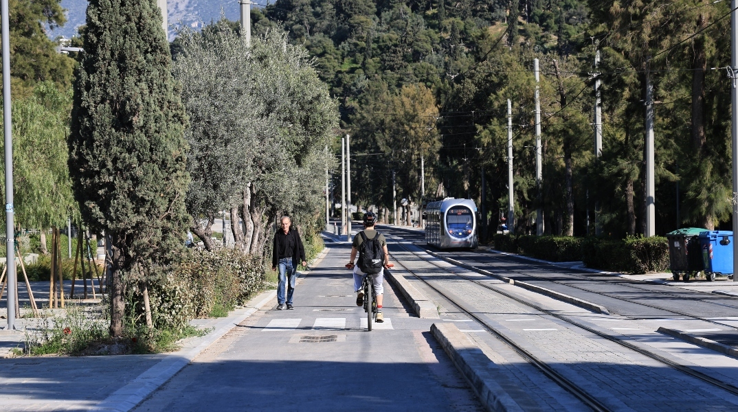 Έτοιμη η Βασιλίσσης Όλγας: Ολοκληρώθηκε η ανάπλαση της λεωφόρου -Επιστρέφουν τα μέσα μαζικής μεταφοράς	