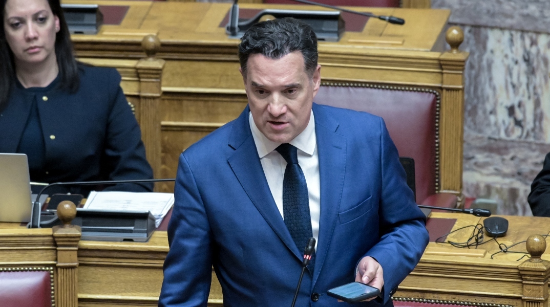 Γεωργιάδης σε Ανδρουλάκη: Πάτε σε καμία εκκλησία να προσευχηθείτε μήπως σας φωτίσει ο Θεός