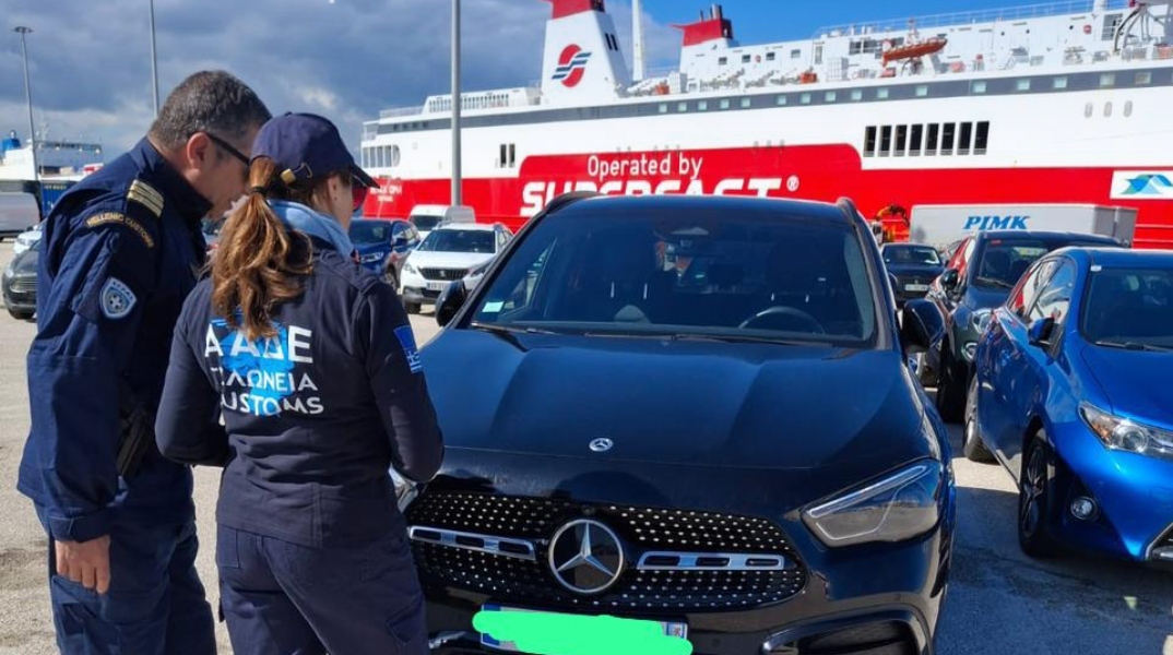 ΑΑΔΕ: Δεσμεύτηκαν 229 πολυτελή ΙΧ με ξένες πινακίδες	 αξίας άνω των 10 εκατομμυρίων
