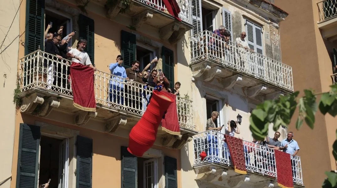 Ατύχημα στην Κέρκυρα: Γυναίκα τραυματίστηκε στο κεφάλι μετά από ρίψη «μπότη» 