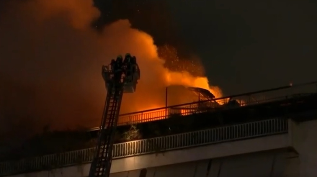 Νέα Σμύρνη: Ένας νεκρός από τη φωτιά σε διαμέρισμα 