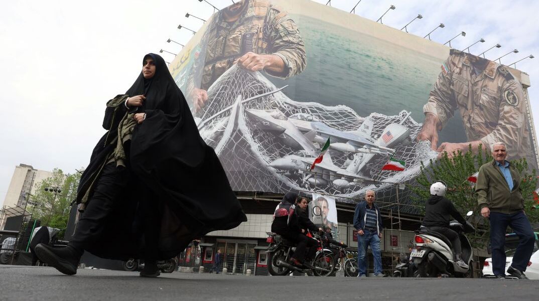 Αφίσα στην Τεχεράνη