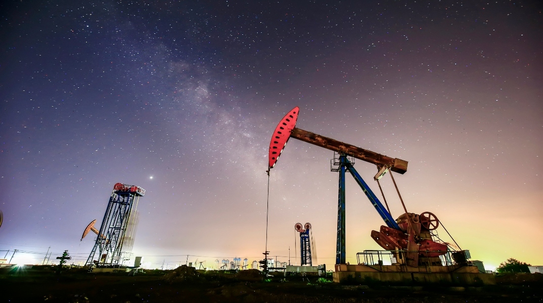 Ο πλανήτης αναμένεται να καταναλώσει λιγότερο πετρέλαιο φέτος, για πρώτη φορά από την περίοδο Covid	