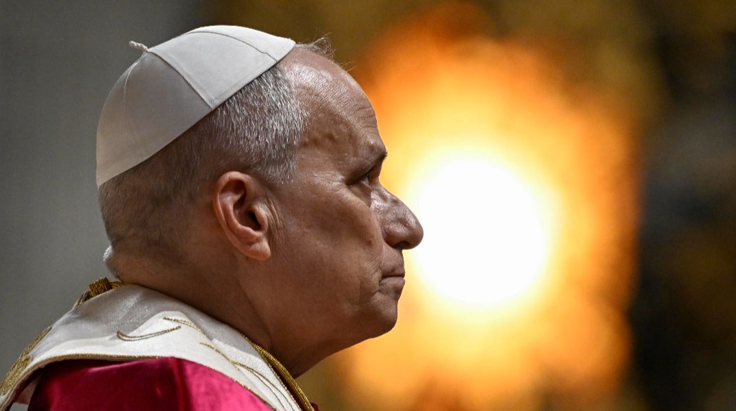 Explainer | Γιατί η νέα ρήξη με τον Πάπα μπορεί να κοστίσει πολιτικά στον Nτόναλντ Τραμπ