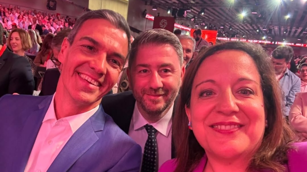 Ο Νίκος Ανδρουλάκης στη Βαρκελώνη - Η selfie με τον Πέδρο Σάντσεθ