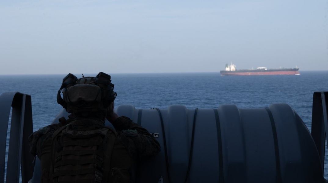 Τραμπ: Υπό τον έλεγχό μας πλοίο με σημαία Ιράν που πήγε να σπάσει τον αμερικανικό αποκλεισμό 