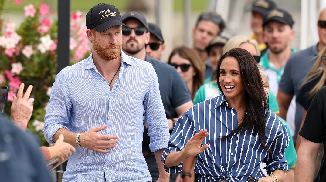 Ποια Μέγκαν Μαρκλ; Ποιος Χάρι; Εγώ την ηλιοθεραπεία μου!