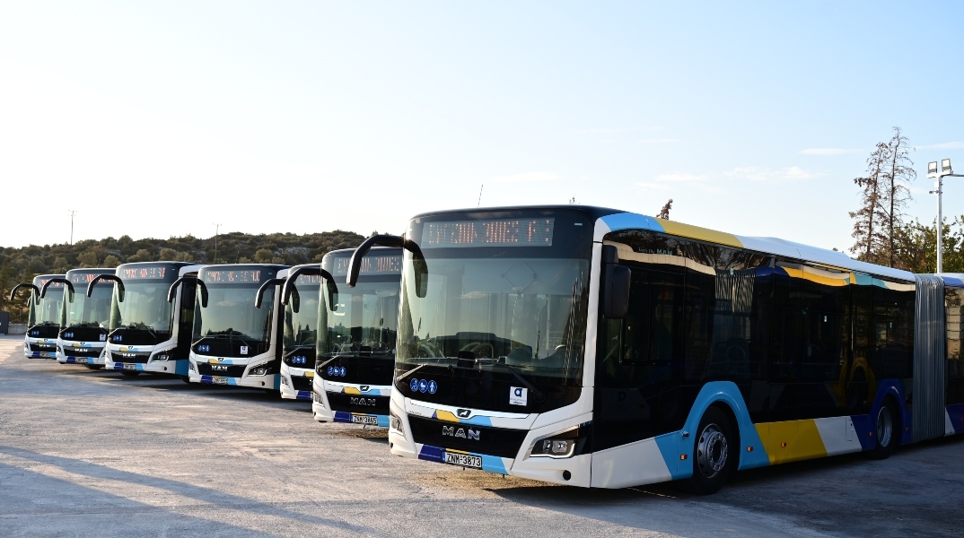 Δύο πόλεις, μια κοινή πρωτοβουλία - Ανοιχτό rebranding για λεωφορεία σε Αθήνα και Θεσσαλονίκη