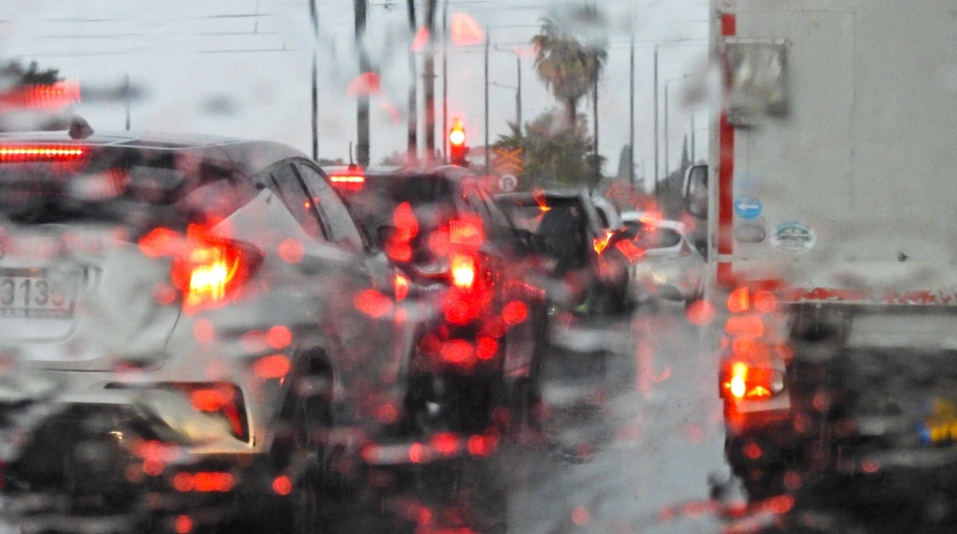 Καιρός αύριο: Βροχές και καταιγίδες σε κεντρική Ελλάδα, Σποράδες, Εύβοια και ΒΑ Αιγαίο