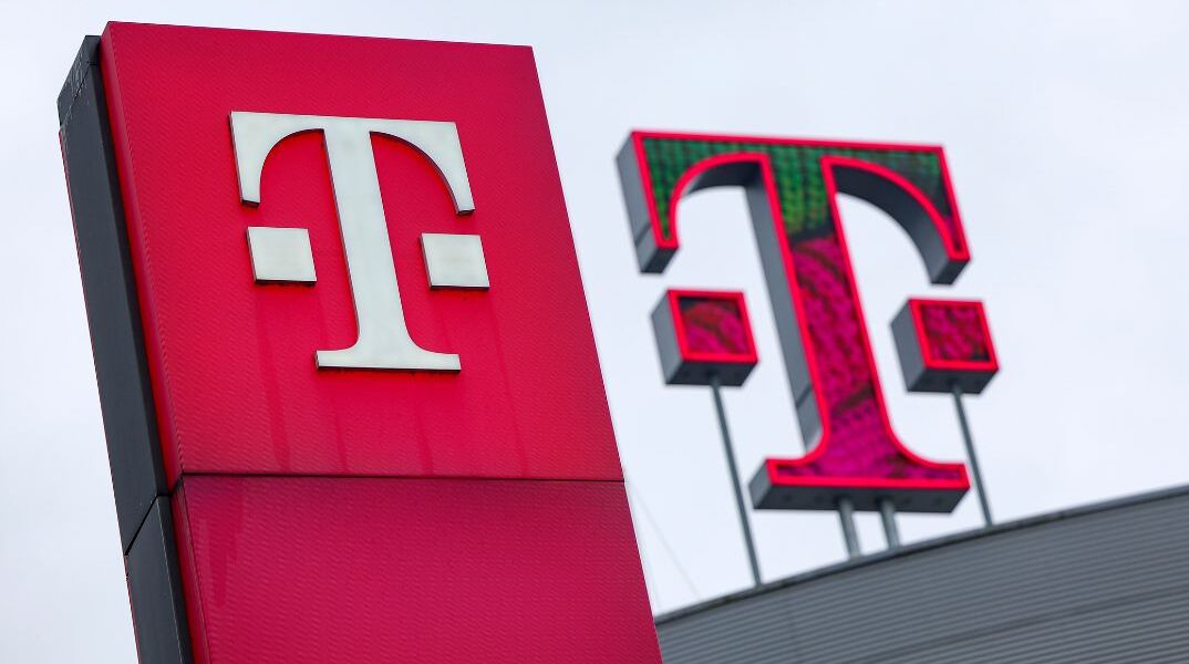 Mega deal στις τηλεπικοινωνίες: Deutsche Telekom και T-Mobile σε συζητήσεις για κολοσσιαία συγχώνευση