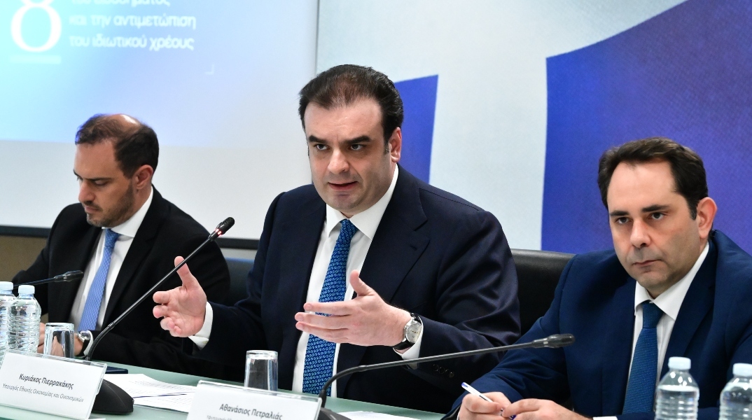 Κυριάκος Πιερρακάκης: Είναι παράνομο αυτό που λέει ο Σωκράτης Φάμελλος