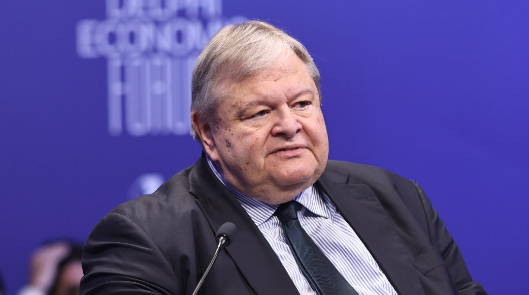 Ευ. Βενιζέλος από Φόρουμ Δελφών: Οι επιθέσεις στην Κοβέσι καθιστούν απολύτως υποχρεωτική την ανανέωση της θητείας