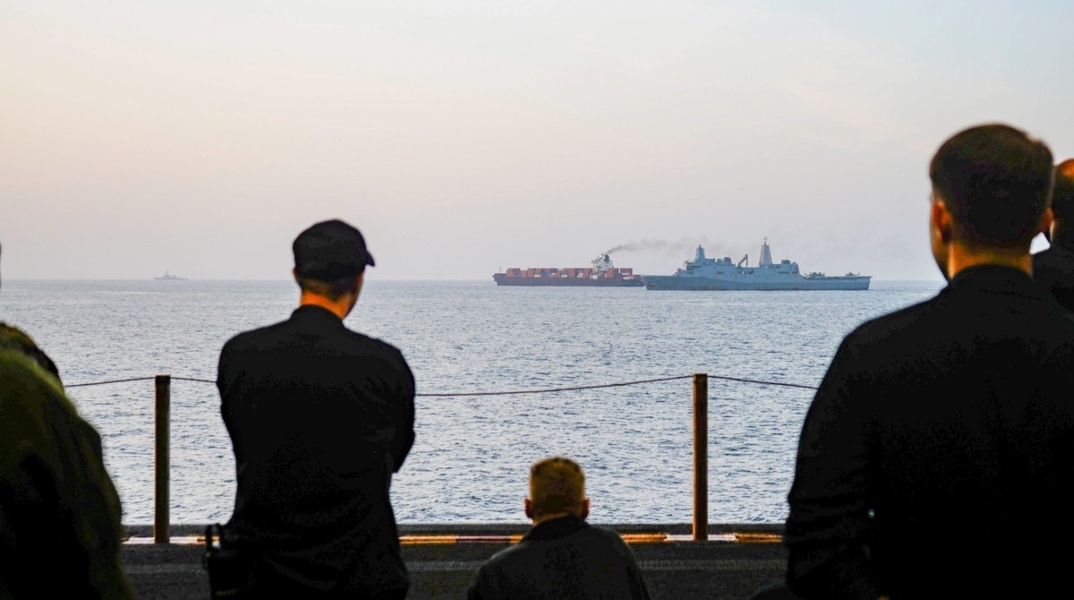 Washington Post: Έως έξι μήνες για την απομάκρυνση των ναρκών από τα Στενά του Ορμούζ