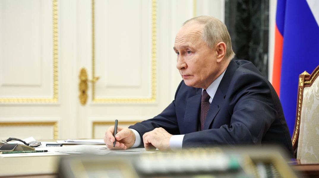 Στα Τάρταρα η δημοτικότητα του Πούτιν - Στο χαμηλότερο επίπεδο από την εισβολή στην Ουκρανία το 2022	