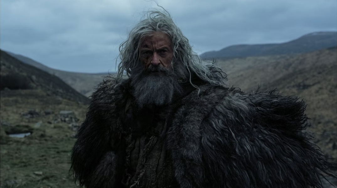 The Death of Robin Hood: Ο Χιου Τζάκμαν αγνώριστος στο νέο τρέιλερ της A24 