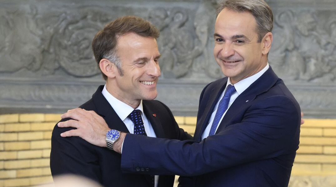 Μακρόν - Μητσοτάκης: «Μπετόν-αρμέ» η ρήτρα αμοιβαίας συνδρομής Ελλάδας–Γαλλίας
