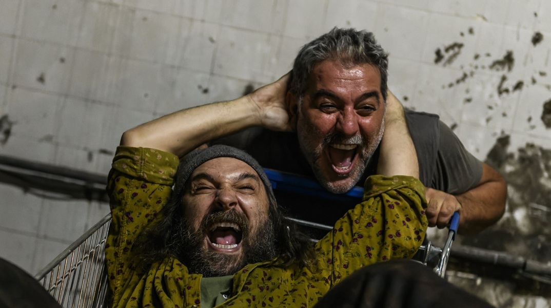 Άνθρωποι και ποντίκια, Cartel